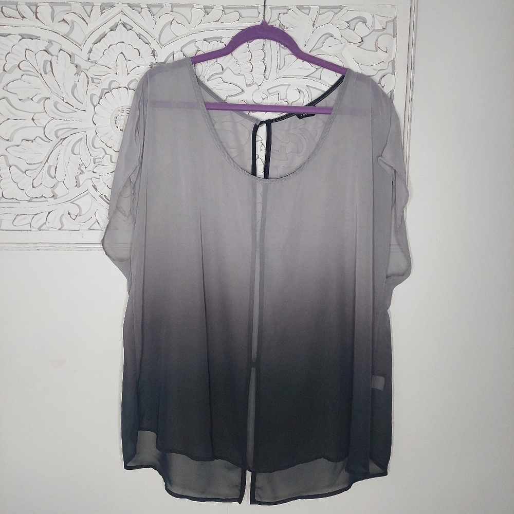 Torrid 2 Black Gray Ombre Chiffon Dolman Sleeve Blouse 2X Plus Size